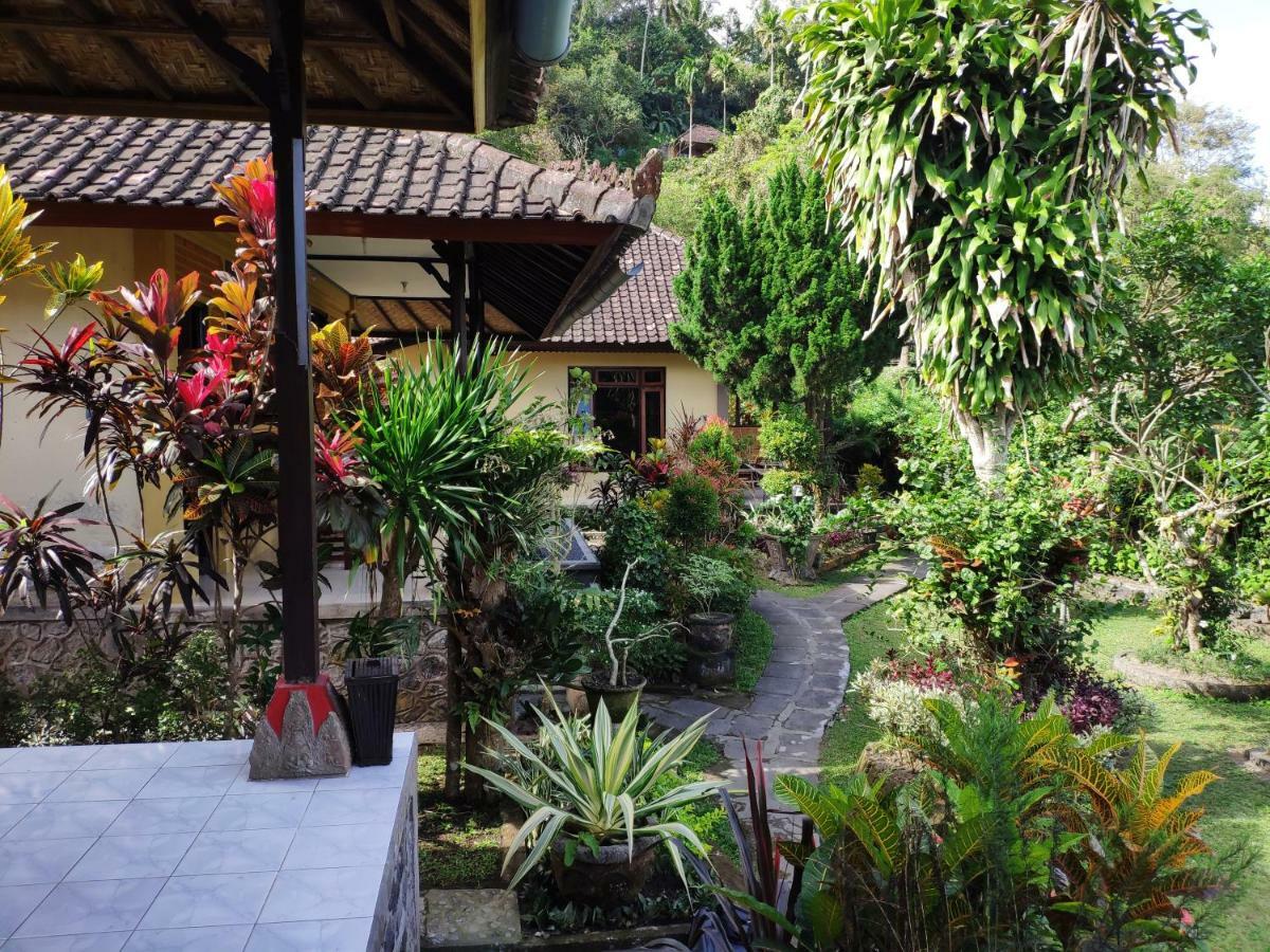 Rijasa Homestay 卡朗阿森 外观 照片